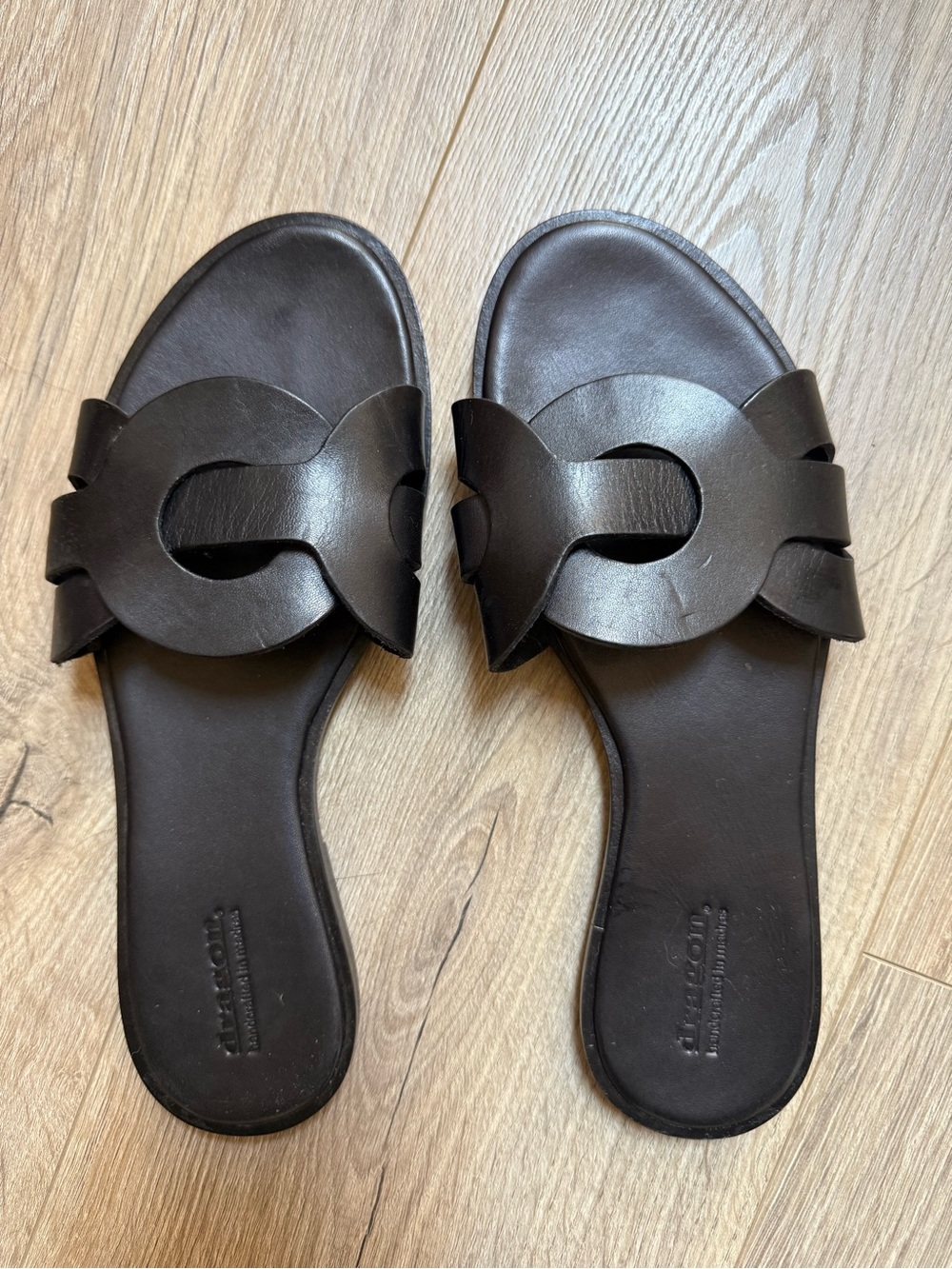 Dragon Diffusion | Positano Sandals